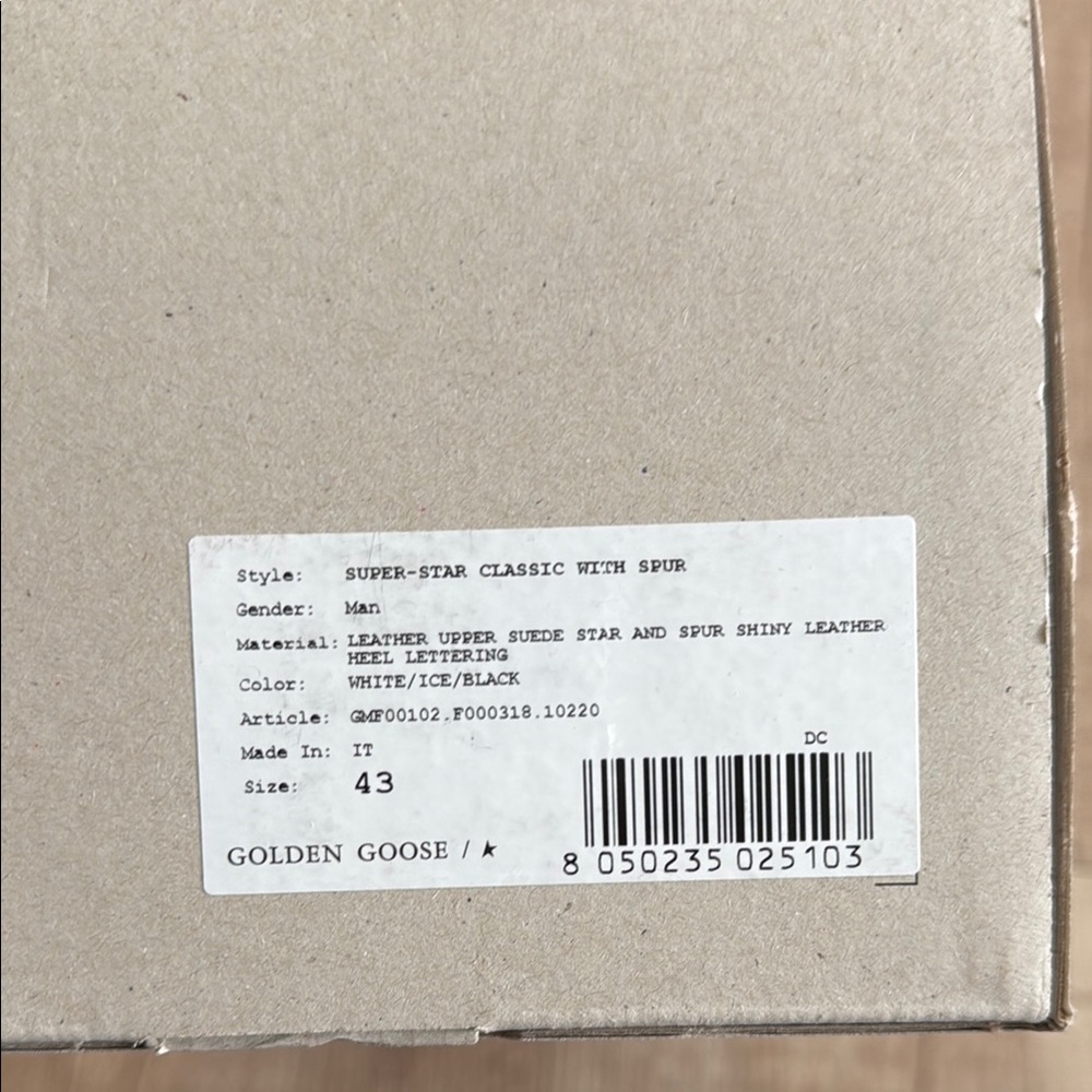 Golden Goose Men's Super-Star with black heel tab and metal stud lettering - Picture 9 of 10